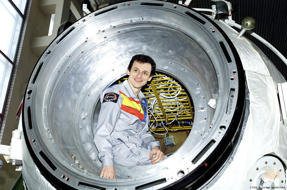 Pedro Duque en el simulador Soyuz