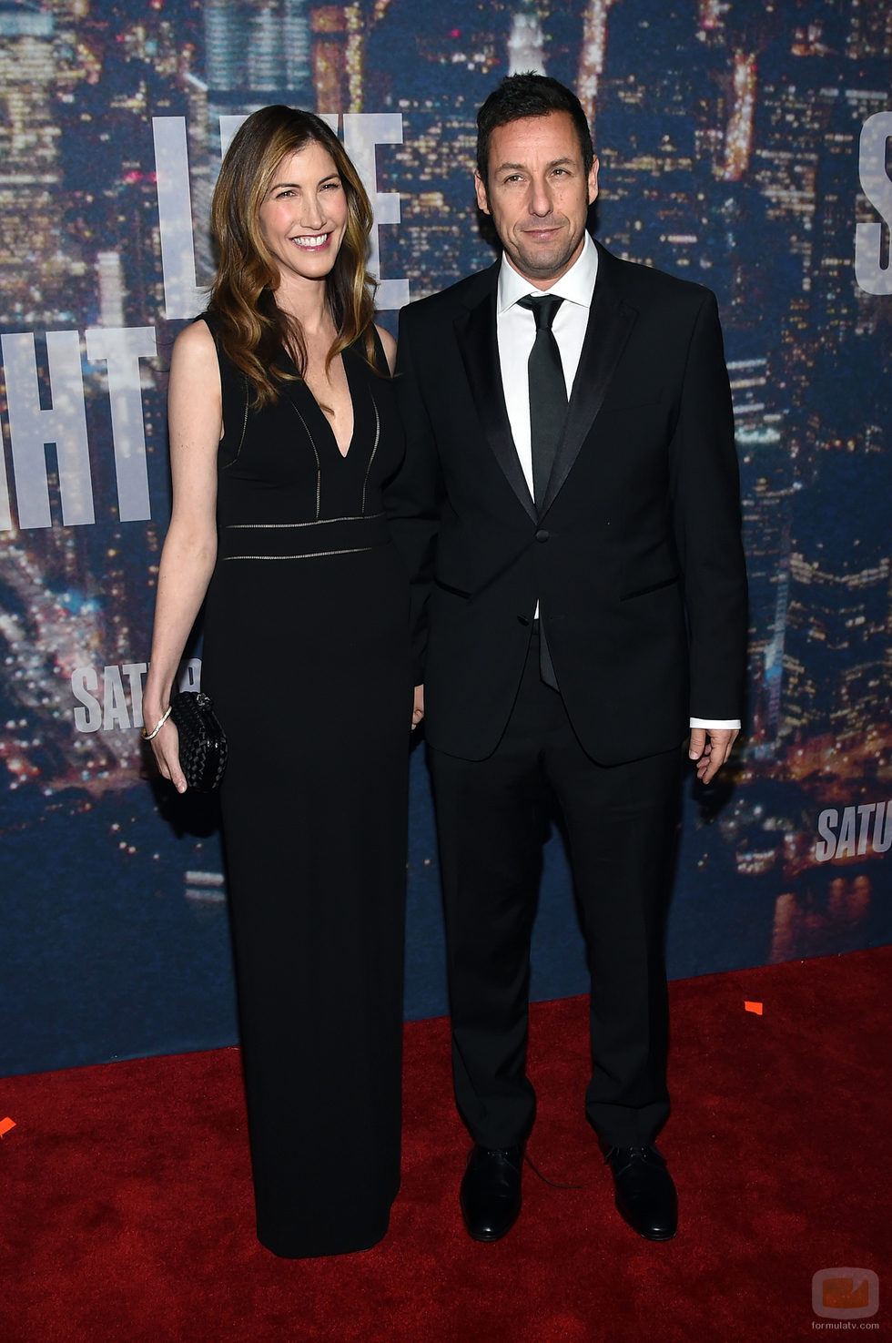 Adam Sandler y su esposa en el 40 aniversario de 'Saturday Night Live'