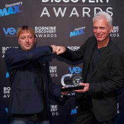 Josu Feijoo y Jeremy Wade en los Born to be Discovery Awards 2015