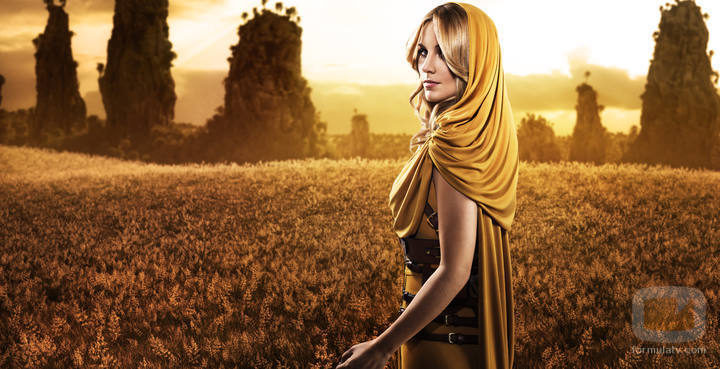 Edurne, una guerrera helénica en el video de "Amanecer"