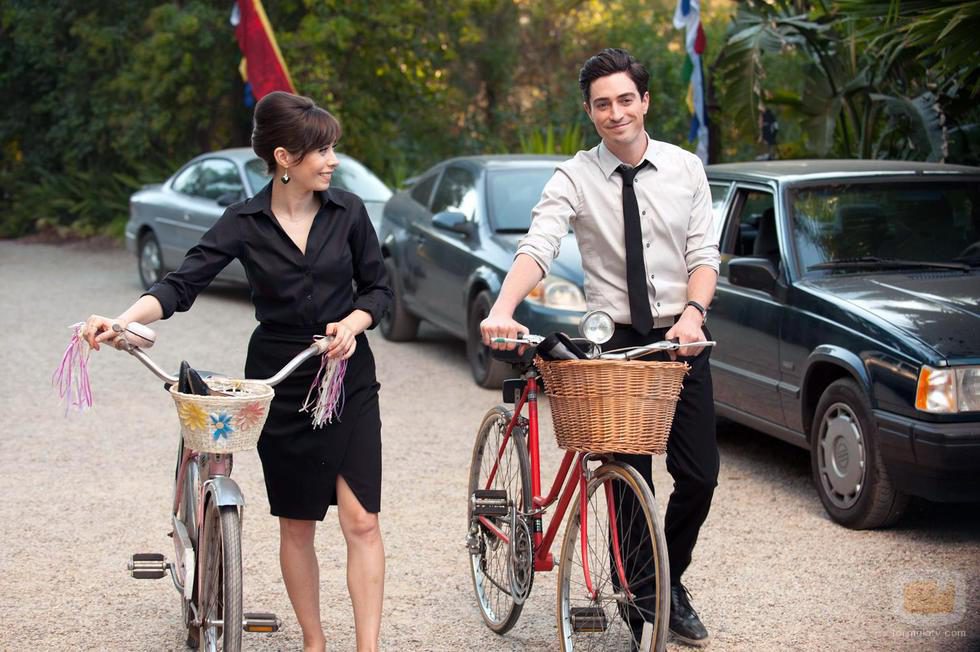 Cristin Milioti y Ben Feldman protagonizan 'De la A a la Z'