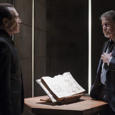 Juan Gea y Jaime Blanch en el cuarto episodio de 'El ministerio del tiempo'
