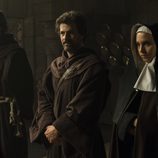 Nacho Fresneda, Rodolfo Sancho y Aura Garrido en el cuarto episodio de 'El ministerio del tiempo'