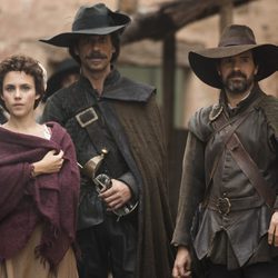 Aura Garrido, Nacho Fresneda y Rodolfo Sancho en el segundo episodio de 'El ministerio del tiempo'