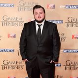 John Bradley-West en la premiere de la quinta temporada de 'Juego de tornos'