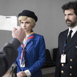 Amelia y Julian en el quinto episodio de 'El ministerio del tiempo'