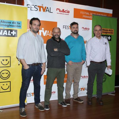 Equipo responsable de la serie documental 'Cómicos'
