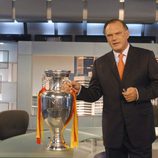 Pedro Piqueras de 'Informativos Telecinco' con la Eurocopa