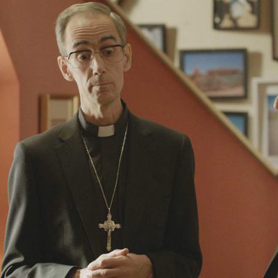 César Sarachu, Antonio Molero y Antonio Resines en el segundo episodio de 'Aquí Paz y después Gloria'
