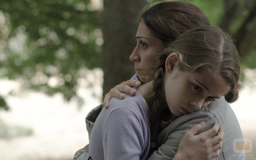 Carmen y Nuria en el cuarto episodio de 'Bajo sospecha'
