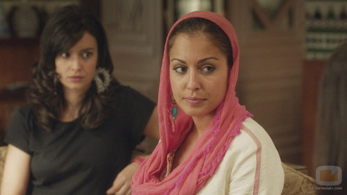 Hiba Abouk en el segundo episodio de la segunda temporada de 'El Príncipe'