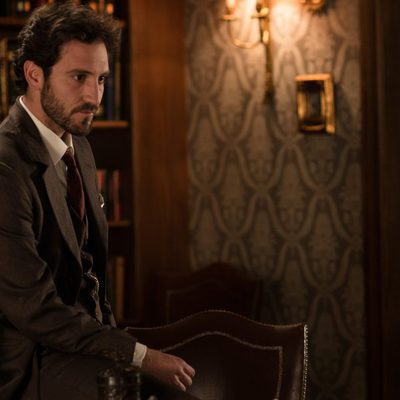 Álex Gadea durante un capítulo de 'Seis hermanas'