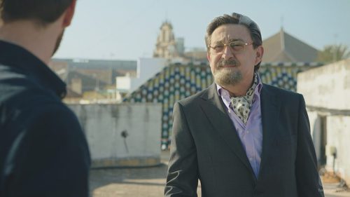 Iñaki y Don Benito charlan en el cuarto capítulo de 'Allí abajo'