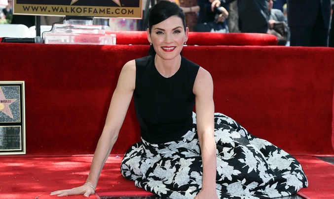 Julianna Margulies recibe la estrella en el Paseo de la Fama de Hollywood