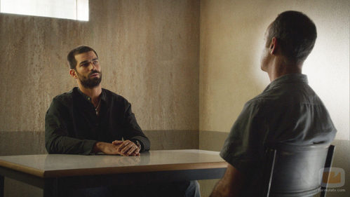 Faruq en el quinto capítulo de la segunda temporada de 'El Príncipe'