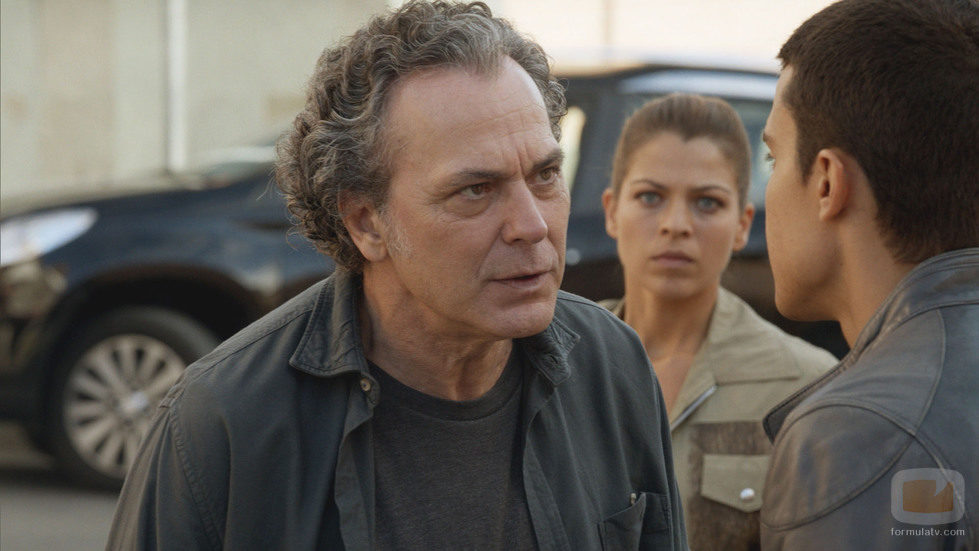 José Coronado y Álex González en el quinto capítulo de la segunda temporada de 'El Príncipe'