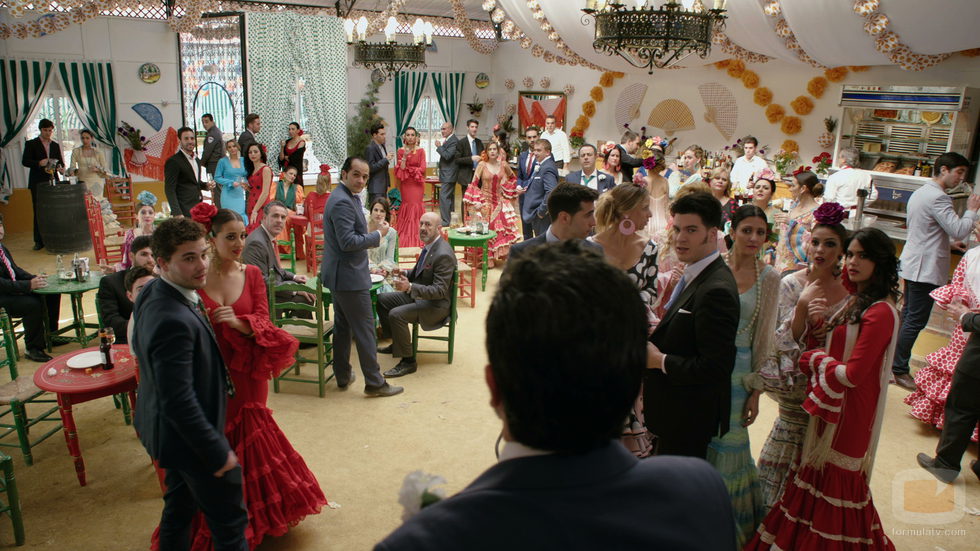 Una auténtica fiesta sevillana en el sexto capítulo de 'Allí abajo'