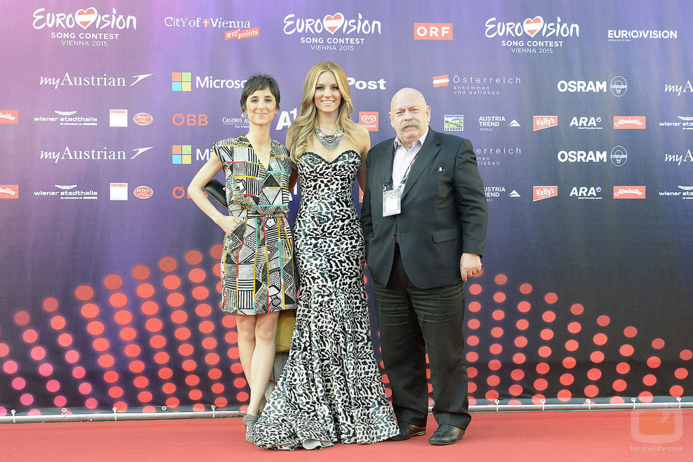Edurne, Julia y Jose María Iñigo en la Ceremonia de Bienvenida del Ayuntamiento de Viena
