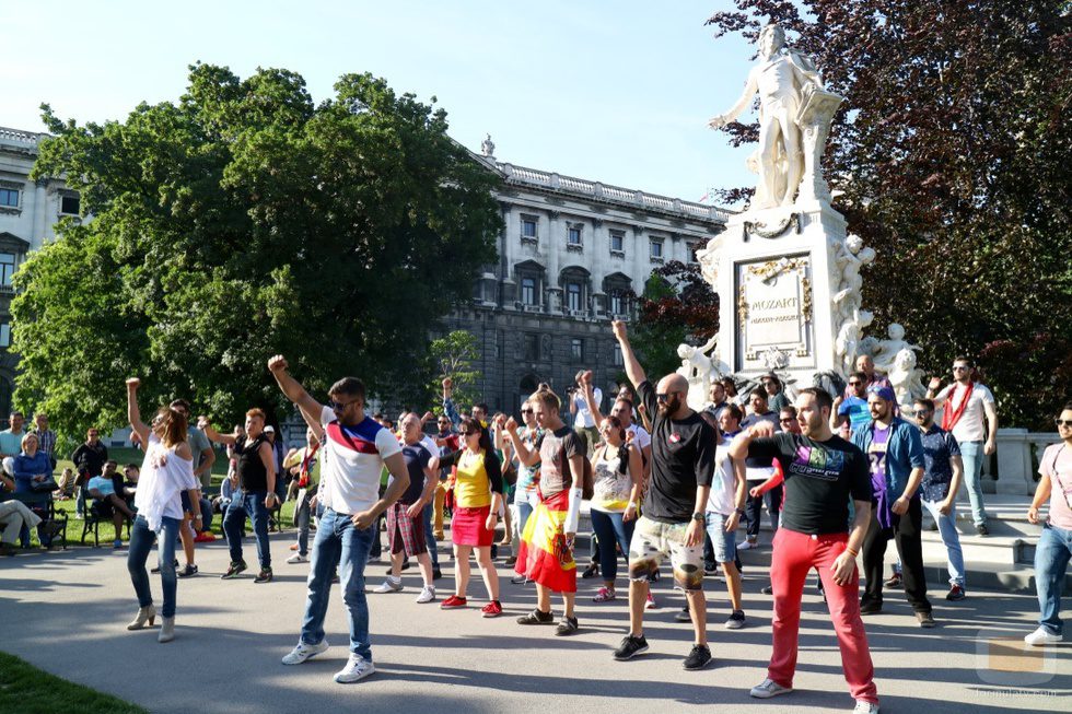 El Flashmob de los eurofans españoles en Viena