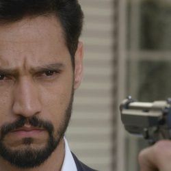 Khaled es apuntado a la cabeza en el sexto capítulo de la segunda temporada de 'El Príncipe'