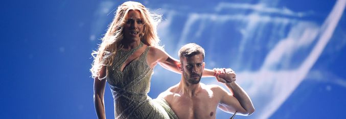 Edurne el clava el tacón a Giuseppe Di Bella en el primer ensayo de la Final de Eurovisión 2015