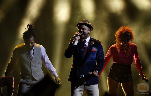 Guy Sebastian, Australia, en la Final de Eurovisión 2015