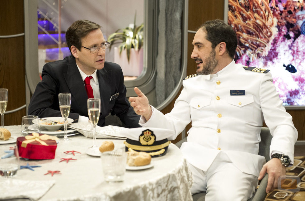 Alfonso Lara y Joaquín Reyes hablan en el primer capítulo de 'Anclados'