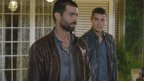 Faruq y Morey en en el octavo capítulo de la segunda temporada de 'El Príncipe' 