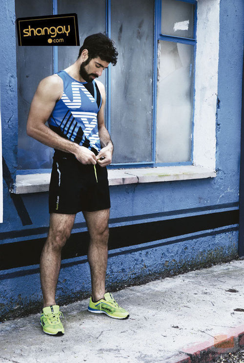 David Amor y su espectacular cuerpo en la revista Shangay