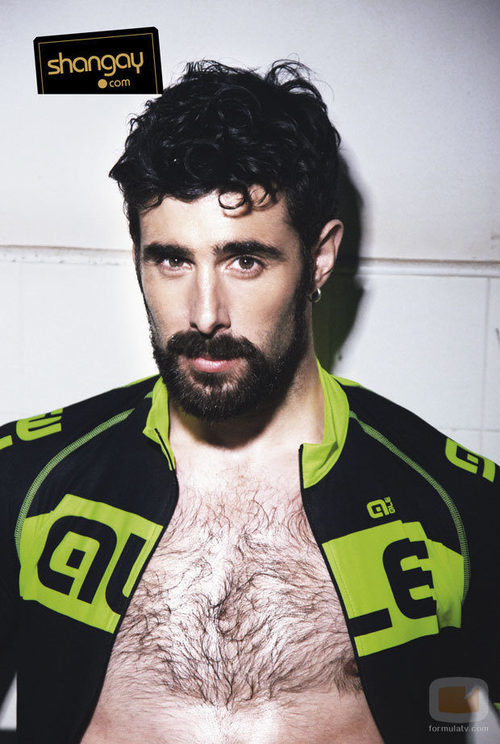 David Amor enseña cuerpazo en la revista Shangay