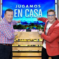 Los Morancos son los presentadores de 'Jugamos en casa'