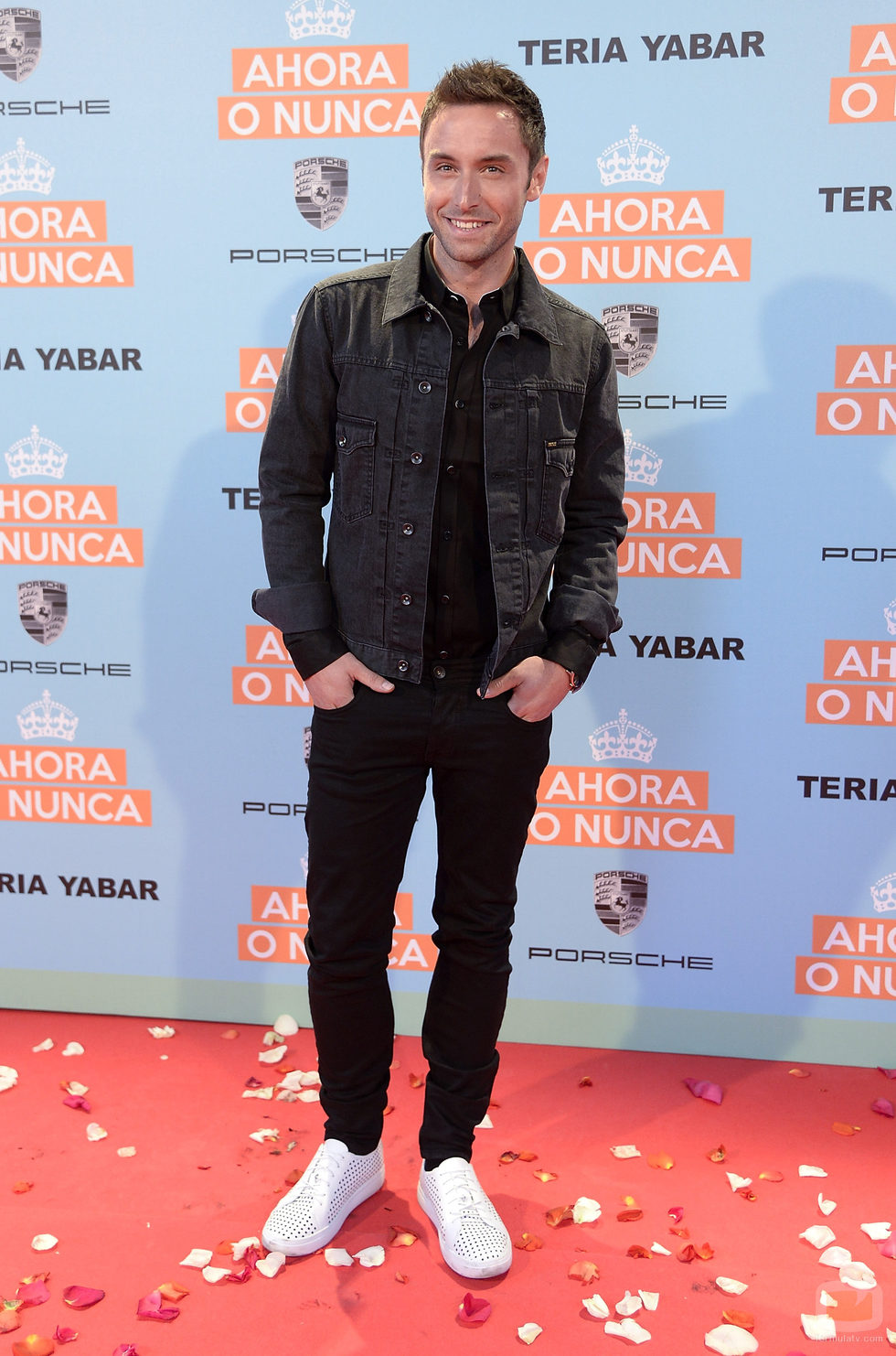 Måns Zelmerlöw en la premiere de la película "Ahora o nunca"