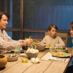 La familia Woods intentarán mantener su vida familiar en 'Extant'