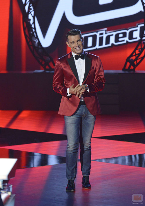 Jesus Vázquez presenta contento la final de 'La voz 3'