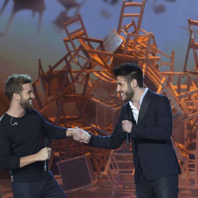 Antonio José de la mano de Pablo Alborán en la final de 'La voz 3'