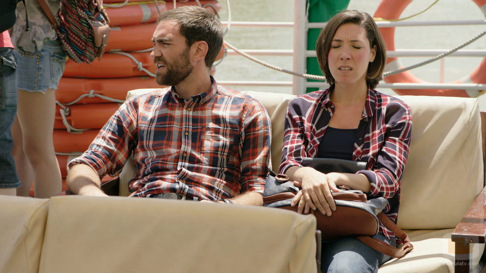 Iñaki y Nekane disfrutan del sol sevillano en el undécimo capítulo de 'Allí abajo'