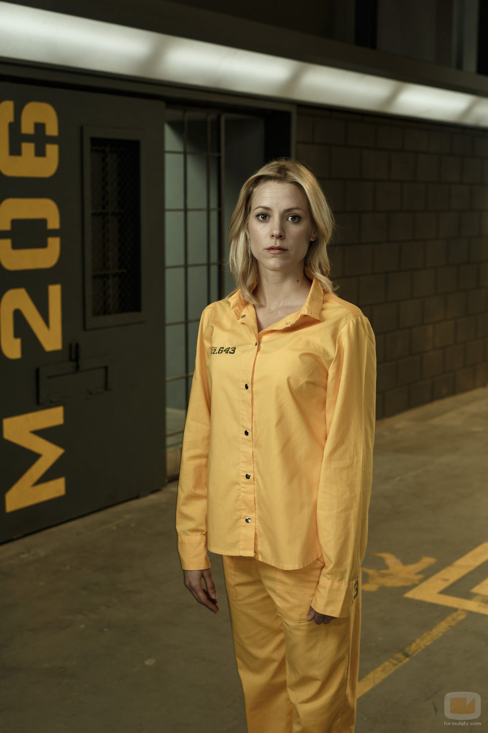 Maggie Civantos posa como Macarena Ferreiro en 'Vis a vis'