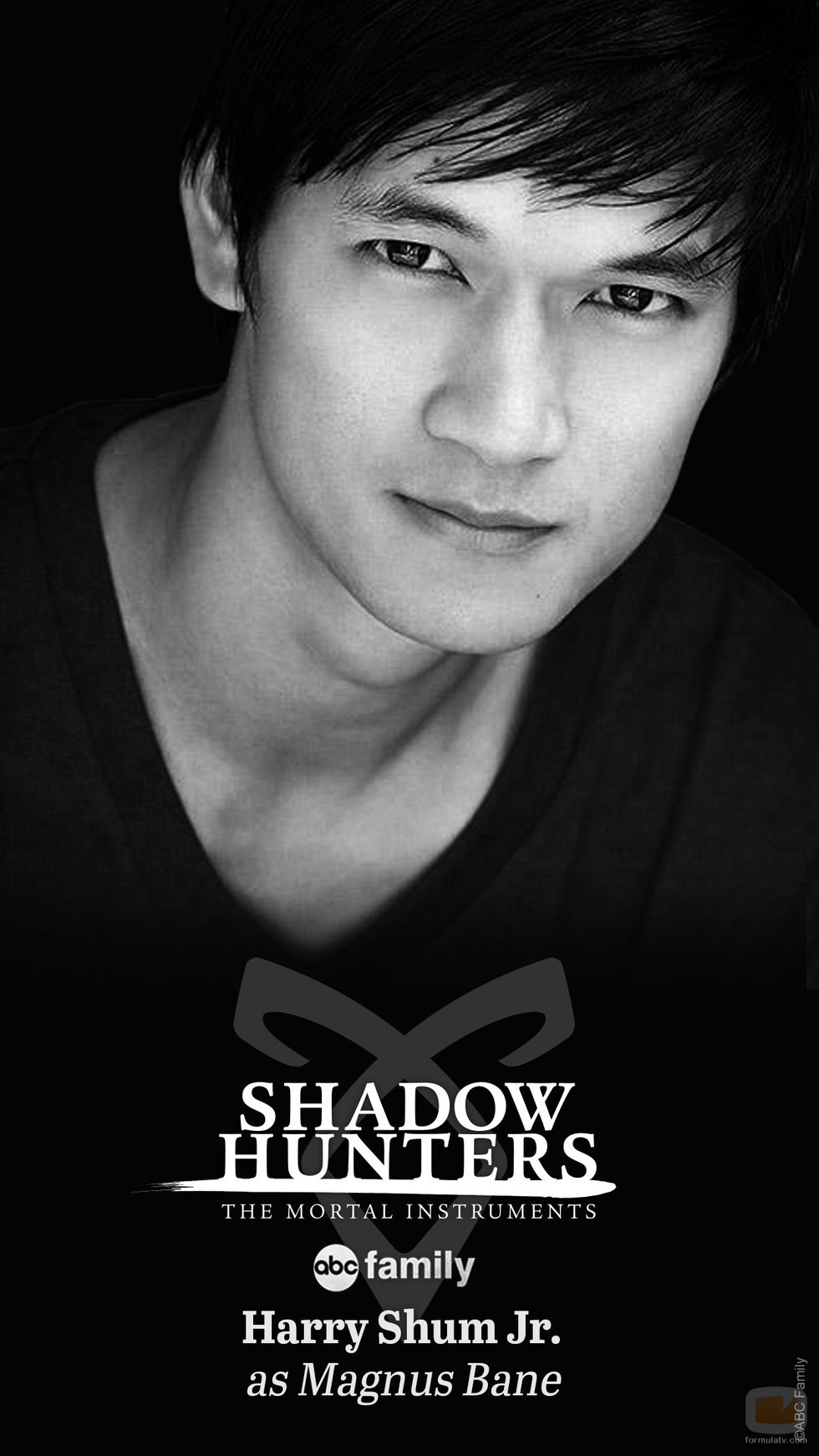 Harry Shum Jr. es Magnus Bane en 'Shadowhinters: The Mortal Instruments'