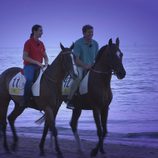 Mario Picazo a caballo por las playas españolas en 'Costa España'