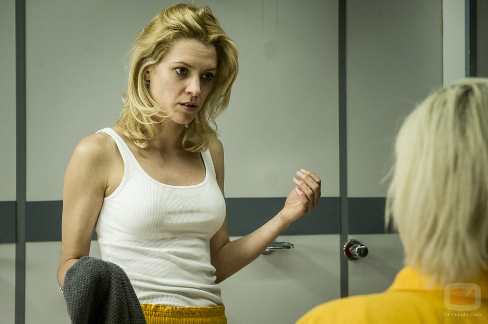 Maggie Civantos en el sexto capítulo de 'Vis a vis'