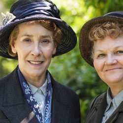 Mrs.Hughes y Mrs.Patmore en las fotos promocionales de 'Downton Abbey'