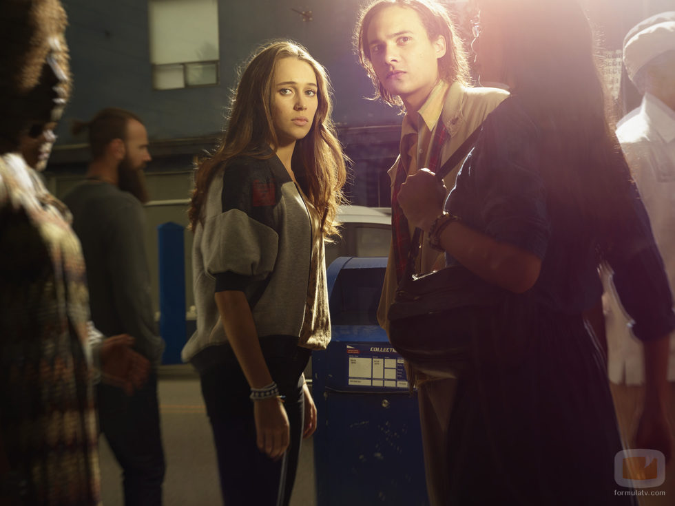 Los hermanos Clark en 'Fear The Walking Dead'