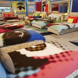 Dormitorio al estilo pop de la casa de 'Celebrity Big Brother' de Channel 5