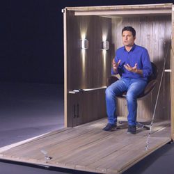 Jesus Cintora vuelve a 'En la caja' para hablar de Sanidad y Educación