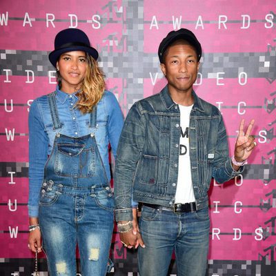 Pharell Williams y Helen Lasichanh en los MTV VMA 2015