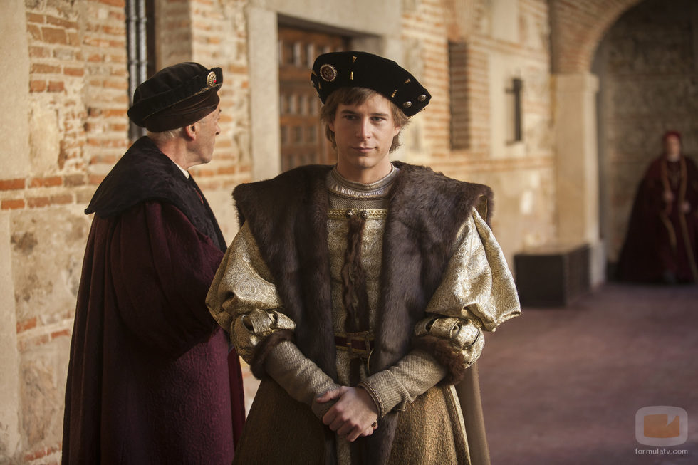 Álvaro Cervantes protagoniza la nueva serie de La 1 'Carlos, Rey Emperador'