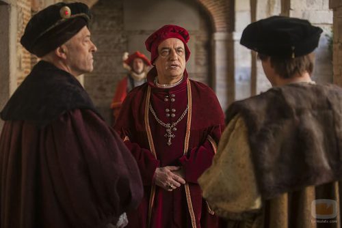 Chièvres, Adriano de Utrecht y Carlos V en 'Carlos, Rey Emperador'