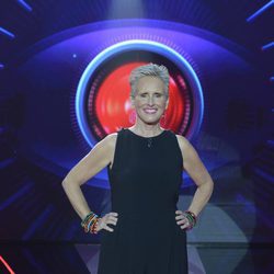 Mercedes Milá posa en el plató de 'Gran Hermano 16'