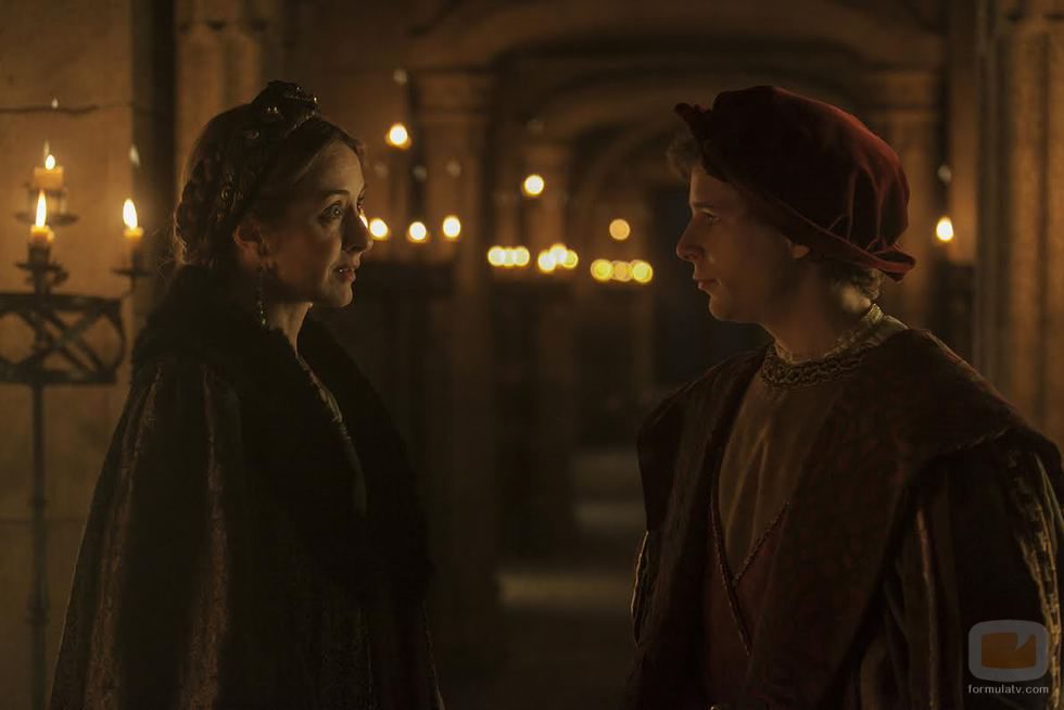 Germana de Foix y el rey acercan posturas en 'Carlos, Rey Emperador'