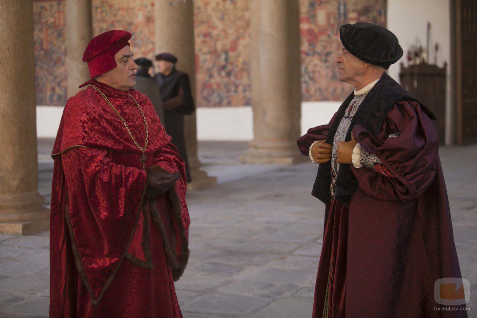 Adriano de Utrecht se encuentra con el señor de Chièvres en 'Carlos, Rey Emperador'